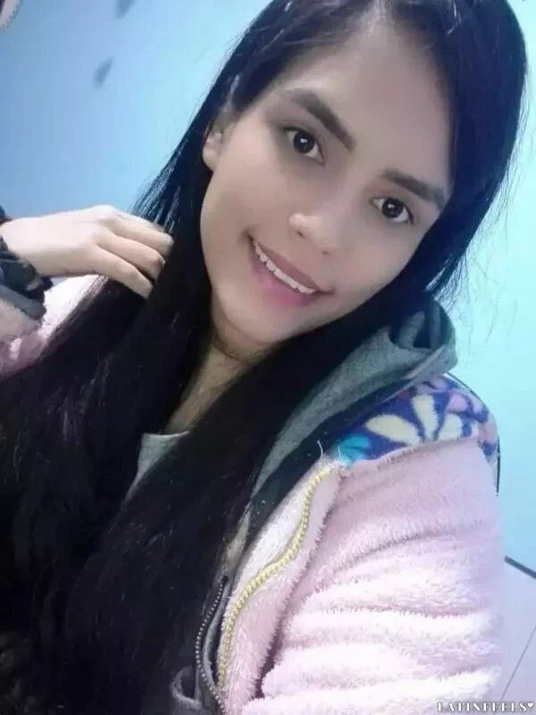 Devora Profile image 2