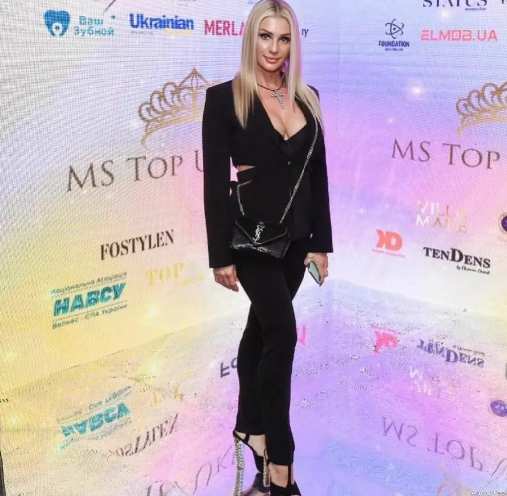 Yulia Profile image 3