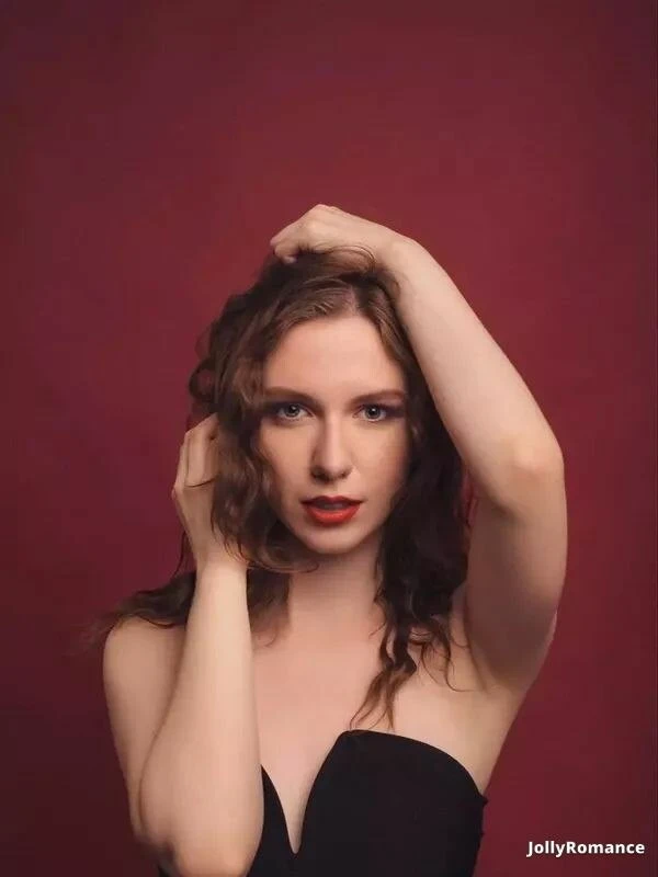 Irina Profile image 2