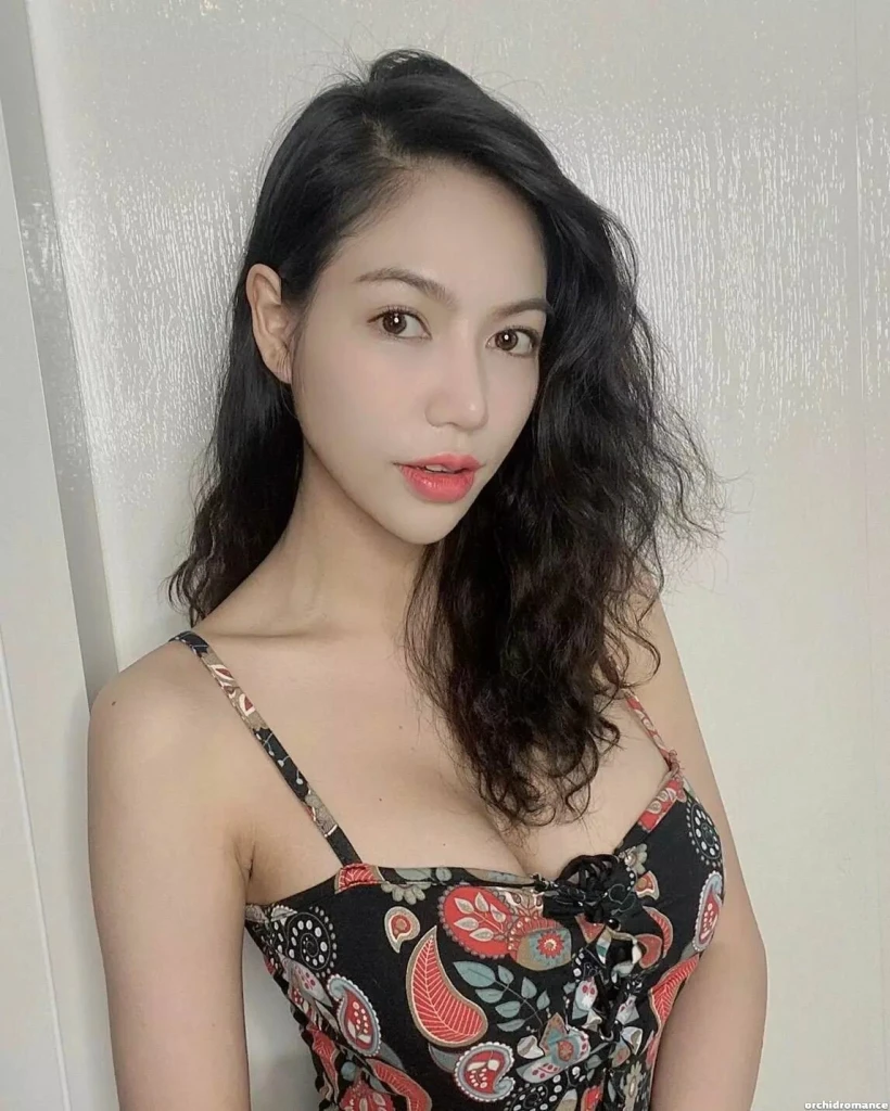 Akra Profile image 4